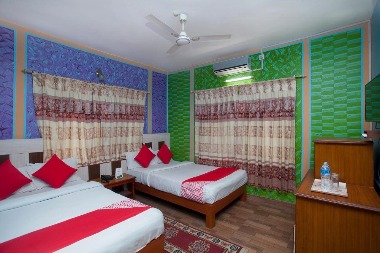 פוקהרה Hotel Middle Point Pvt Ltd מראה חיצוני תמונה