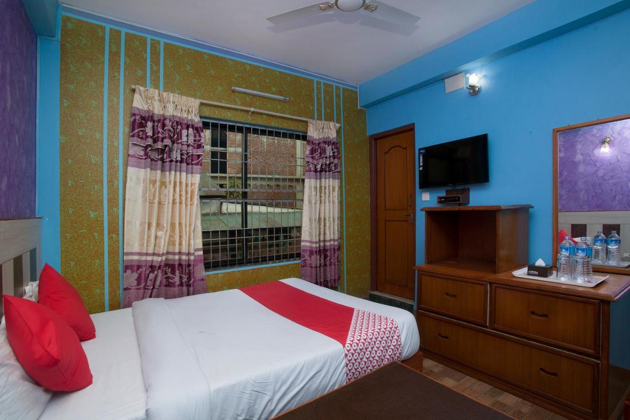פוקהרה Hotel Middle Point Pvt Ltd מראה חיצוני תמונה